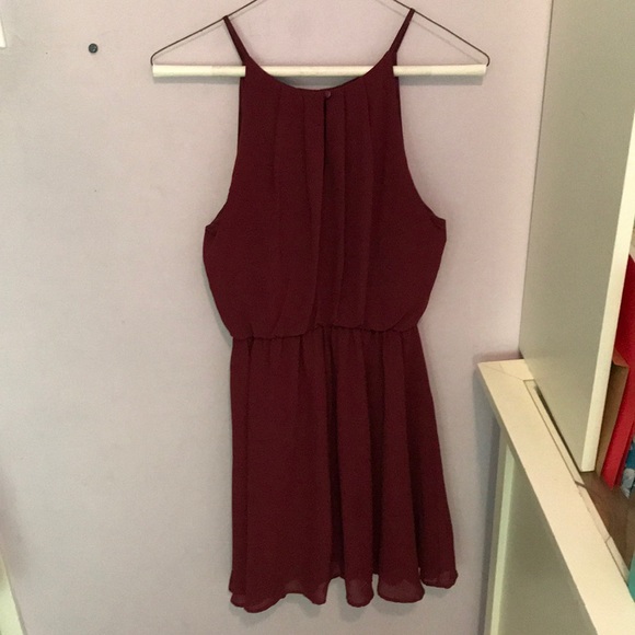 Francescas Red Dress - Picture 4 of 4